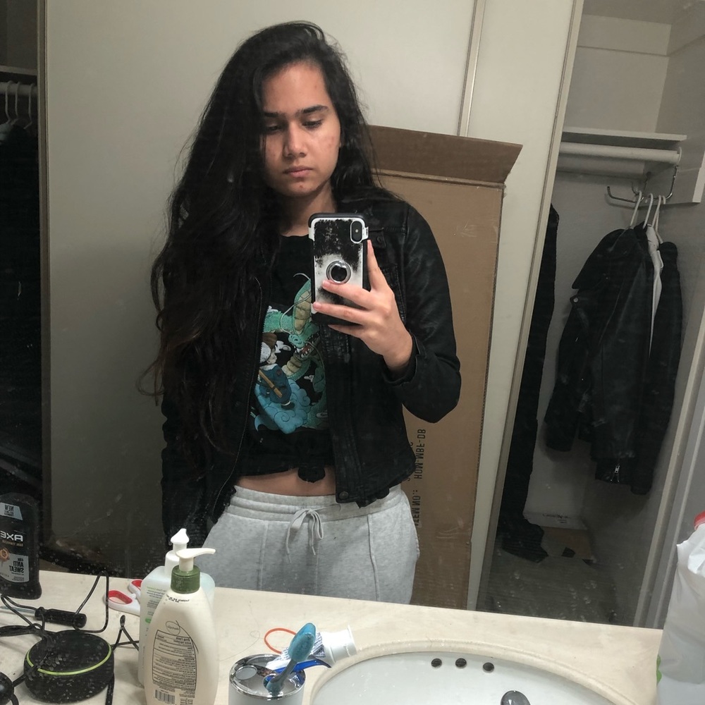 Meet your Posher, Asha